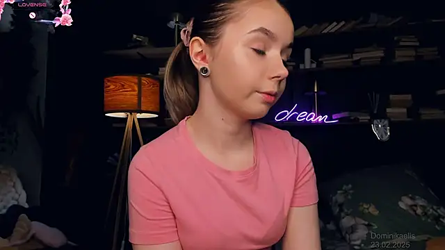 DominikaElis online show from 02/23/25, 07:38