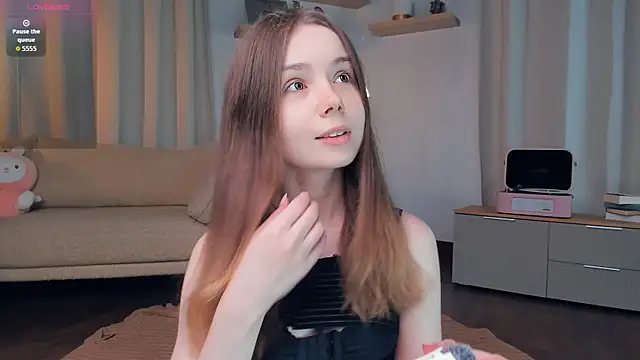 DominikaElis online show from 04/24/26, 07:49