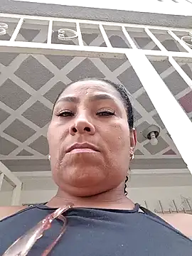 OliviaBurning online show from 11/12/25, 07:35