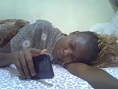 pretty vivy online show from 03/23/25, 07:09