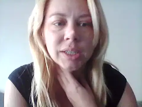 Snapshot of burrkitty chatting on 12/09/24, 08:44 burrkitty online show from 12/09/24, 08:44