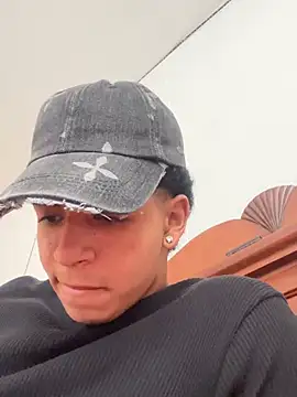 JoanG10 online show from 04/22/26, 03:13