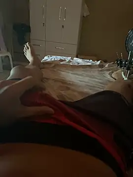 Snapshot of HenriqueH3 chatting on 02/26/26, 12:48 HenriqueH3 online show from 02/26/26, 12:48