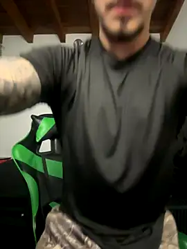 Valentino Xander online show from 11/12/25, 12:11