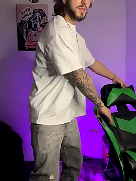 Valentino Xander online show from 01/07/26, 01:19