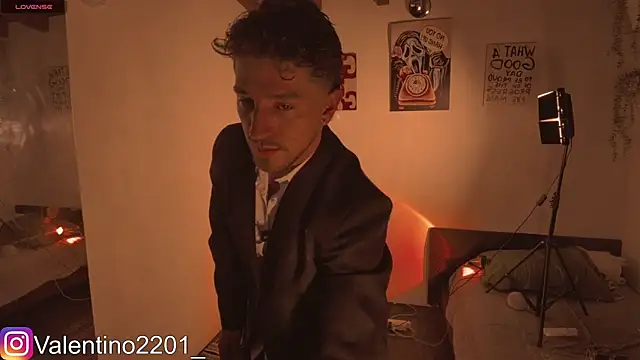Valentino Xander online show from 07/05/26, 12:39