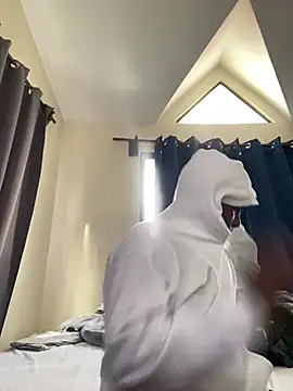 Snapshot of anubi0880 chatting on 02/02/25, 02:13 anubi0880 online show from 02/02/25, 02:13