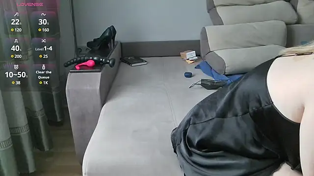 MilaaMilaa online show from 02/04/25, 03:22