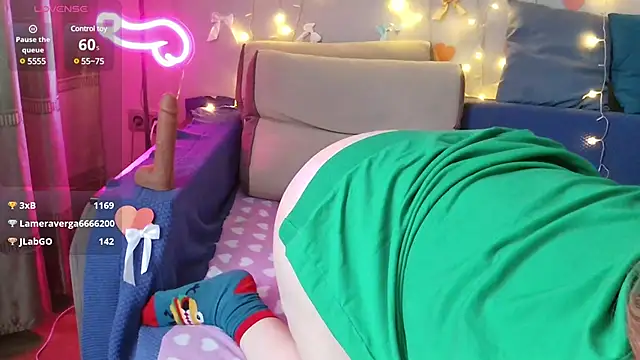 MilaaMilaa online show from 02/13/25, 03:18