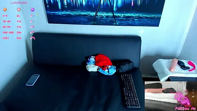 Snapshot of Piggy_Eddy chatting on 09/15/25, 09:15 Piggy Eddy online show from 09/15/25, 09:15