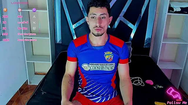 Snapshot of Piggy_Eddy chatting on 09/30/25, 03:22 Piggy Eddy online show from 09/30/25, 03:22