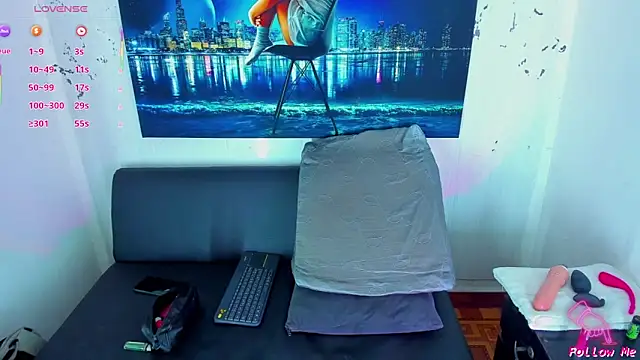 Snapshot of Piggy_Eddy chatting on 11/15/25, 04:54 Piggy Eddy online show from 11/15/25, 04:54