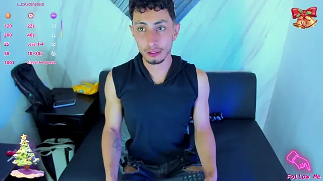 Snapshot of Piggy_Eddy chatting on 12/14/25, 01:22 Piggy Eddy online show from 12/14/25, 01:22