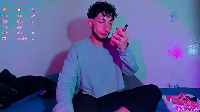 Piggy Eddy online show from 04/03/26, 03:37