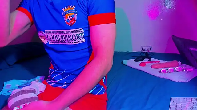 Piggy Eddy online show from 04/23/26, 01:24