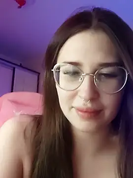 Snapshot of Alice___Rose chatting on 11/03/25, 08:48 Alice Rose online show from 11/03/25, 08:48