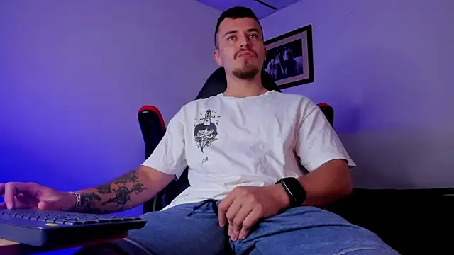 james connor2 online show from 12/26/24, 09:15