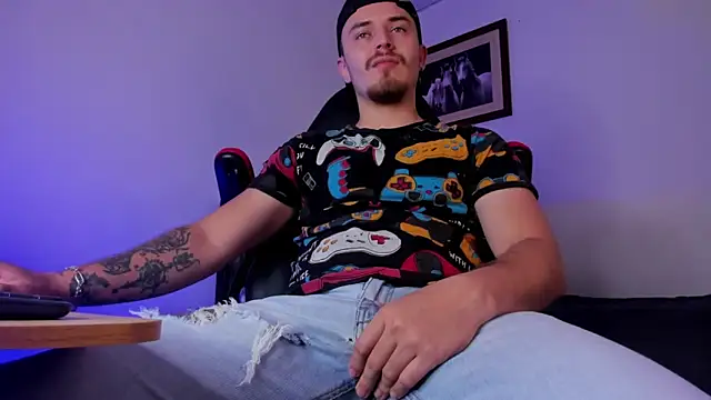 james connor2 online show from 01/05/25, 05:41