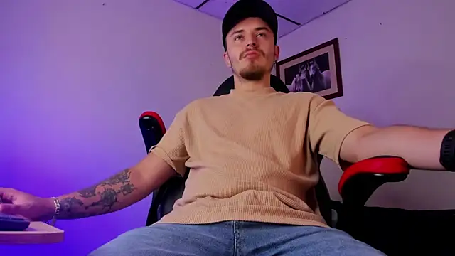 james connor2 online show from 01/11/25, 06:54