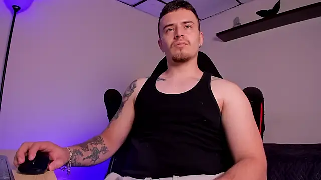 james connor2 online show from 11/27/25, 07:38