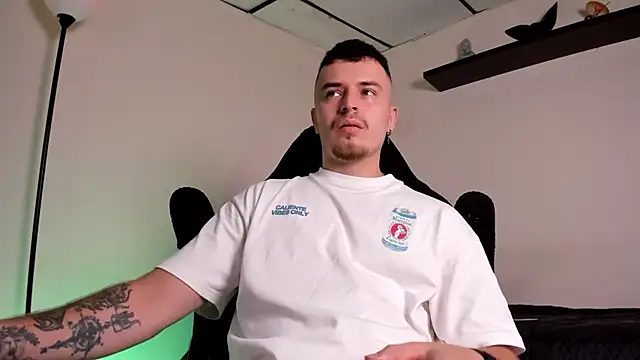 james connor2 online show from 02/04/26, 07:31