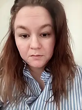 Snapshot of athenaambre69 chatting on 02/21/26, 01:01 athenaambre69 online show from 02/21/26, 01:01