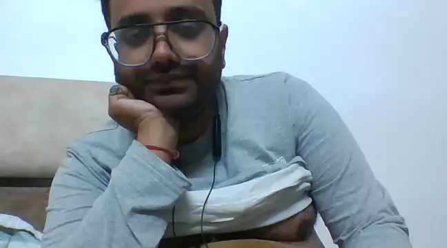 shree7776trrr online show from 12/30/24, 03:57