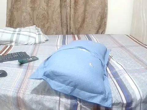 slender sweet online show from 10/09/25, 08:40