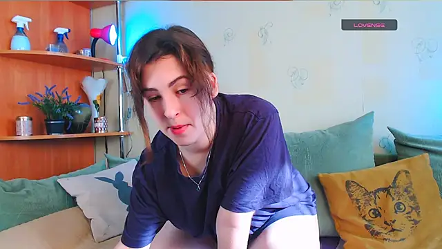 Caroline1995 online show from 10/26/25, 08:53