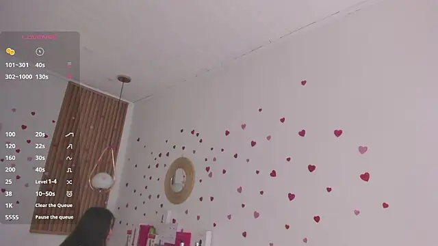 TiffanyWright online show from 03/31/26, 01:33