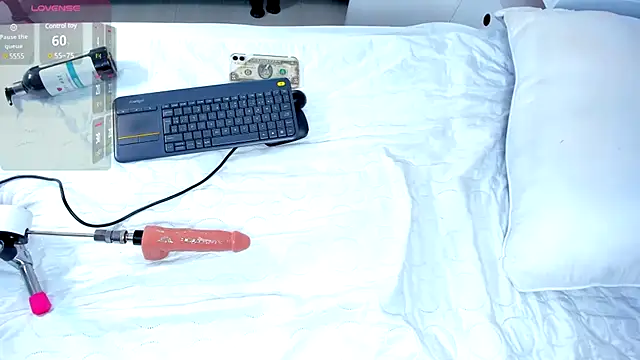 CintiaVega online show from 02/10/25, 02:59