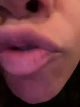 Snapshot of ValeriEvan chatting on 01/07/25, 10:41 ValeriEvan online show from 01/07/25, 10:41