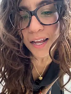 Snapshot of ValeriEvan chatting on 09/19/25, 08:09 ValeriEvan online show from 09/19/25, 08:09