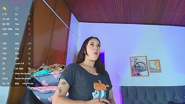 Cassie fletcher  online show from 11/13/25, 05:06