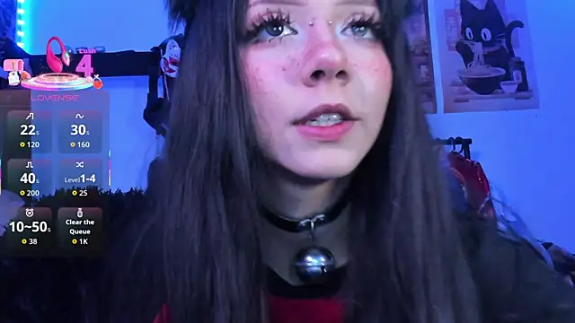 Snapshot of Alicedangerrr chatting on 07/12/26, 02:24 Alicedangerrr online show from 07/12/26, 02:24