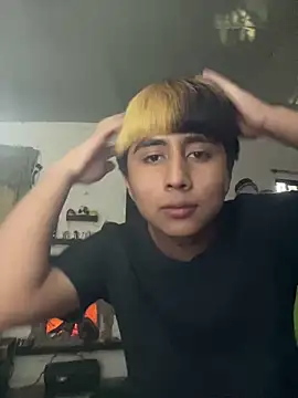 FlpGmz online show from 10/31/25, 07:48