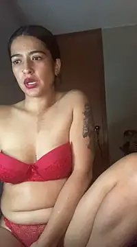 Snapshot of Cleopatracute_ chatting on 12/15/24, 06:51 Cleopatracute online show from 12/15/24, 06:51