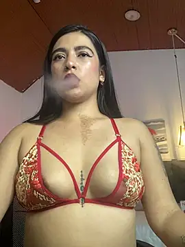 Snapshot of Cleopatracute_ chatting on 02/10/25, 02:59 Cleopatracute online show from 02/10/25, 02:59