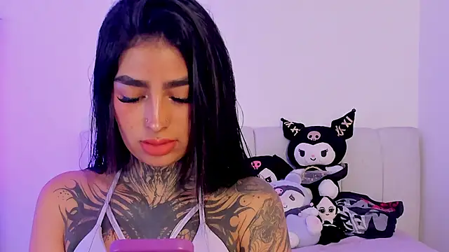 shadowcatt  online show from 04/10/26, 05:28