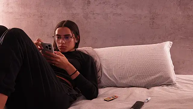 Nicky and Blake online show from 03/26/26, 12:39