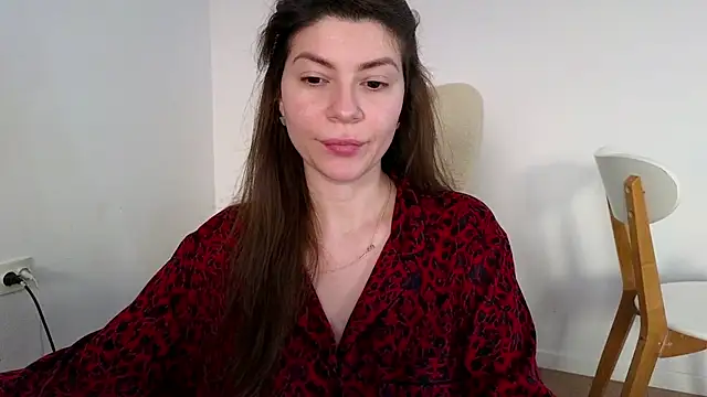 Jullyenn3 online show from 03/08/25, 04:17