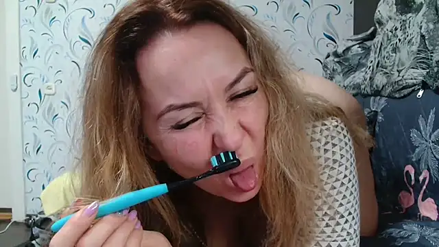 Vika  online show from 03/03/25, 05:31