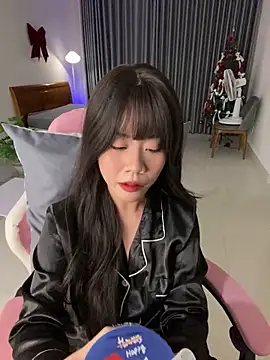 -rosiie- online show from 02/17/25, 04:15