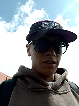 Snapshot of Cuervo_maniaco chatting on 01/03/25, 06:03 Cuervo maniaco online show from 01/03/25, 06:03