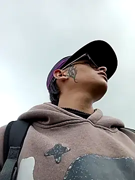 Snapshot of Cuervo_maniaco chatting on 01/08/25, 05:15 Cuervo maniaco online show from 01/08/25, 05:15