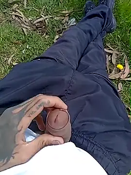 Snapshot of Cuervo_maniaco chatting on 11/11/25, 05:02 Cuervo maniaco online show from 11/11/25, 05:02