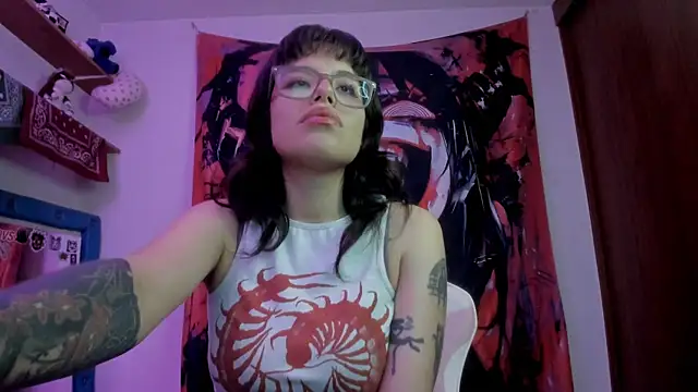 Lucyfx666 online show from 04/25/26, 03:53