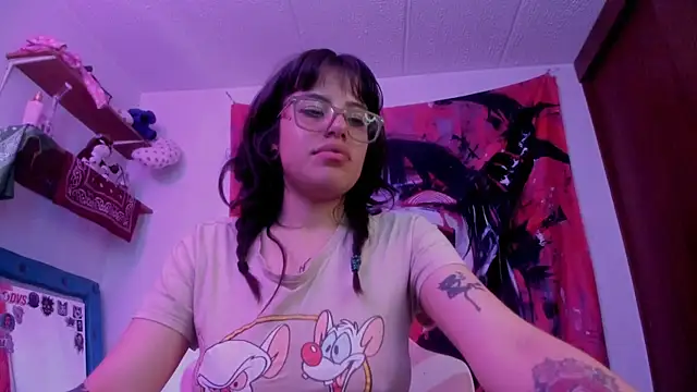 Lucyfx666 online show from 05/26/26, 07:21