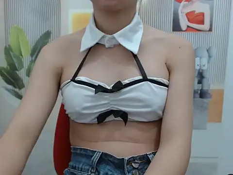 Snapshot of Jikey98 chatting on 09/27/25, 03:28 Jikey98 online show from 09/27/25, 03:28