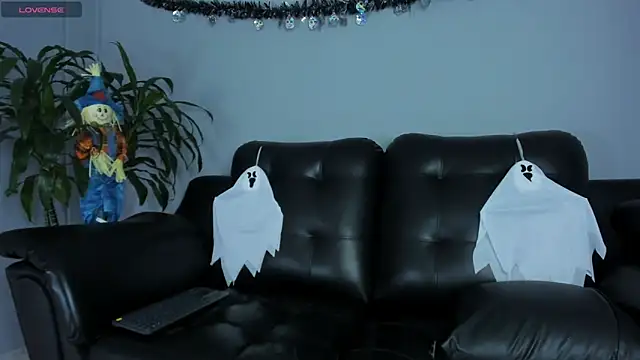 Rob saenz  online show from 10/16/25, 02:18